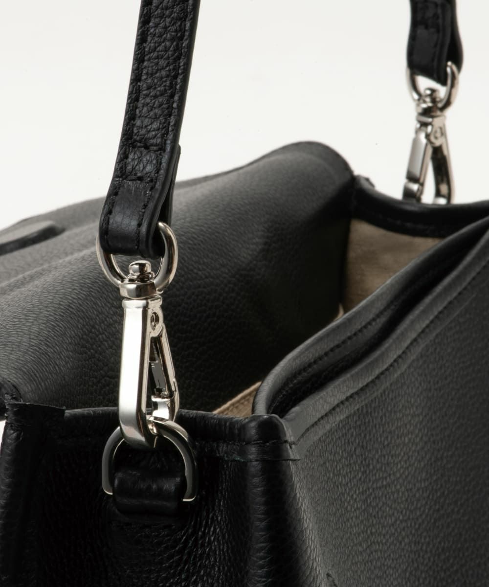 SHRINK EW FLAP SHOULDER | Online Store | MAISON CANAU メゾンカナウ